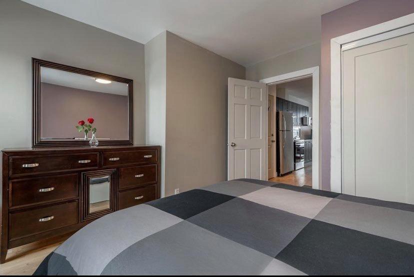5-Star Prime Location - Bright Condo Montreal Exterior foto