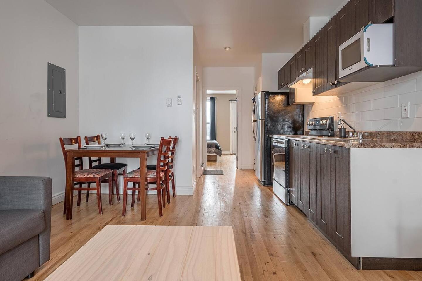 5-Star Prime Location - Bright Condo Montreal Exterior foto