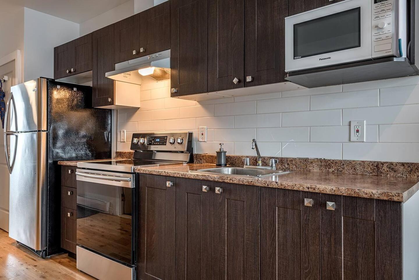 5-Star Prime Location - Bright Condo Montreal Exterior foto