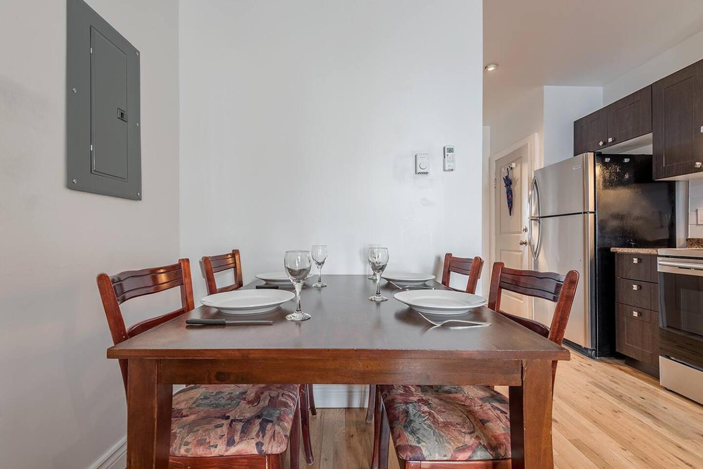 5-Star Prime Location - Bright Condo Montreal Exterior foto